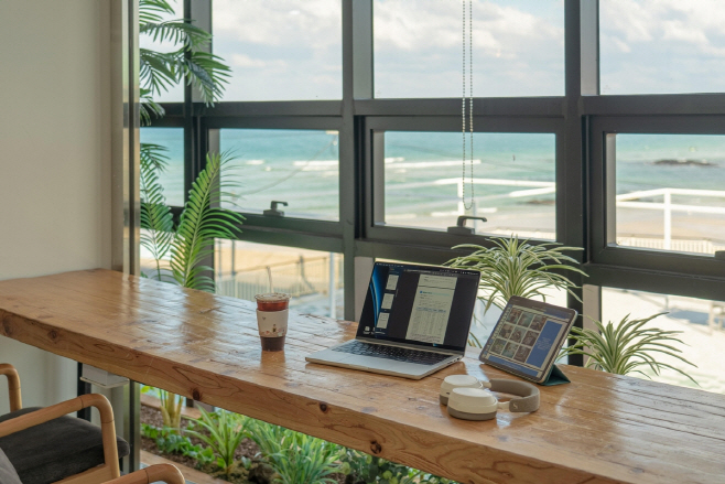 제주 워케이션 공간 질그랭이센터