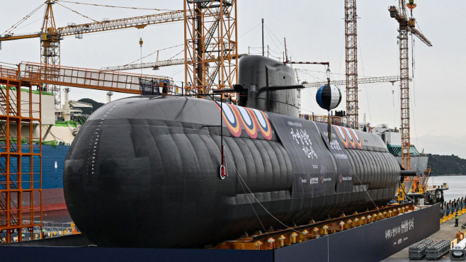 Revolutionizing Submarine Tech: How Hanwha Ocean’s Hybrid AIP System is Outpacing Global Rivals
