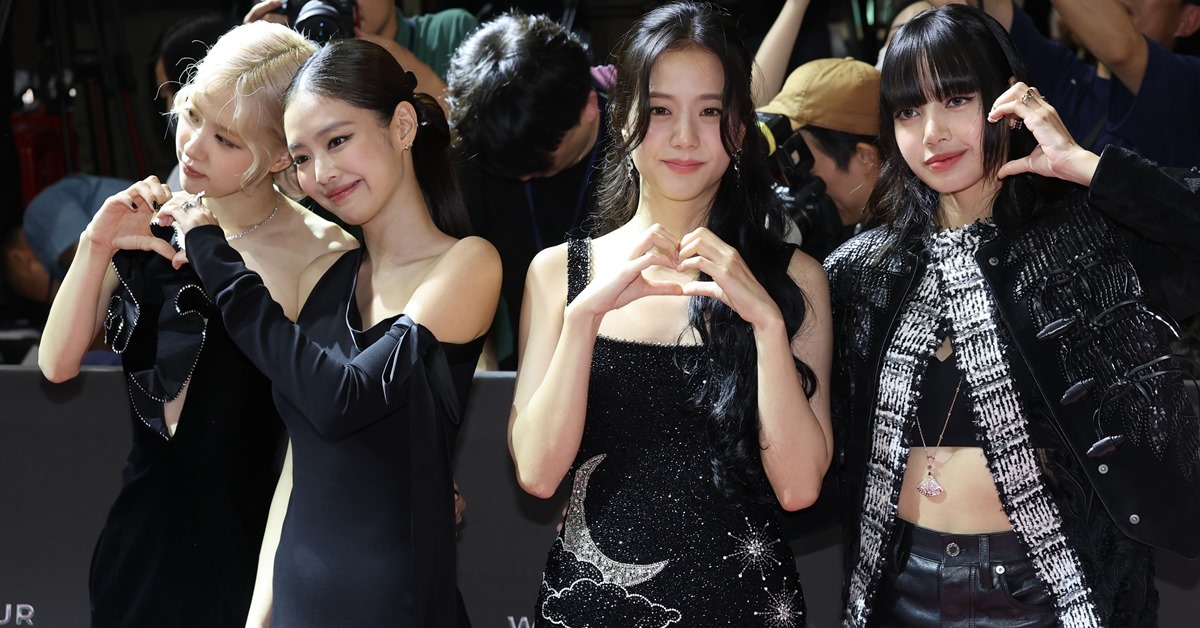 引用： BLACKPINK、全世界のアーティストとして初めてYouTubeの登録者数が1億人を突破。（左からロゼ、ジェニー、ジス、リサ）