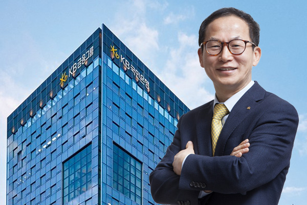 KB금융지주의 2025년 실적발표 자료에 따르면 KB금융지주는 2025년 연간 CIR 39.3%를 기록했다. ⓒ허프포스트코리아