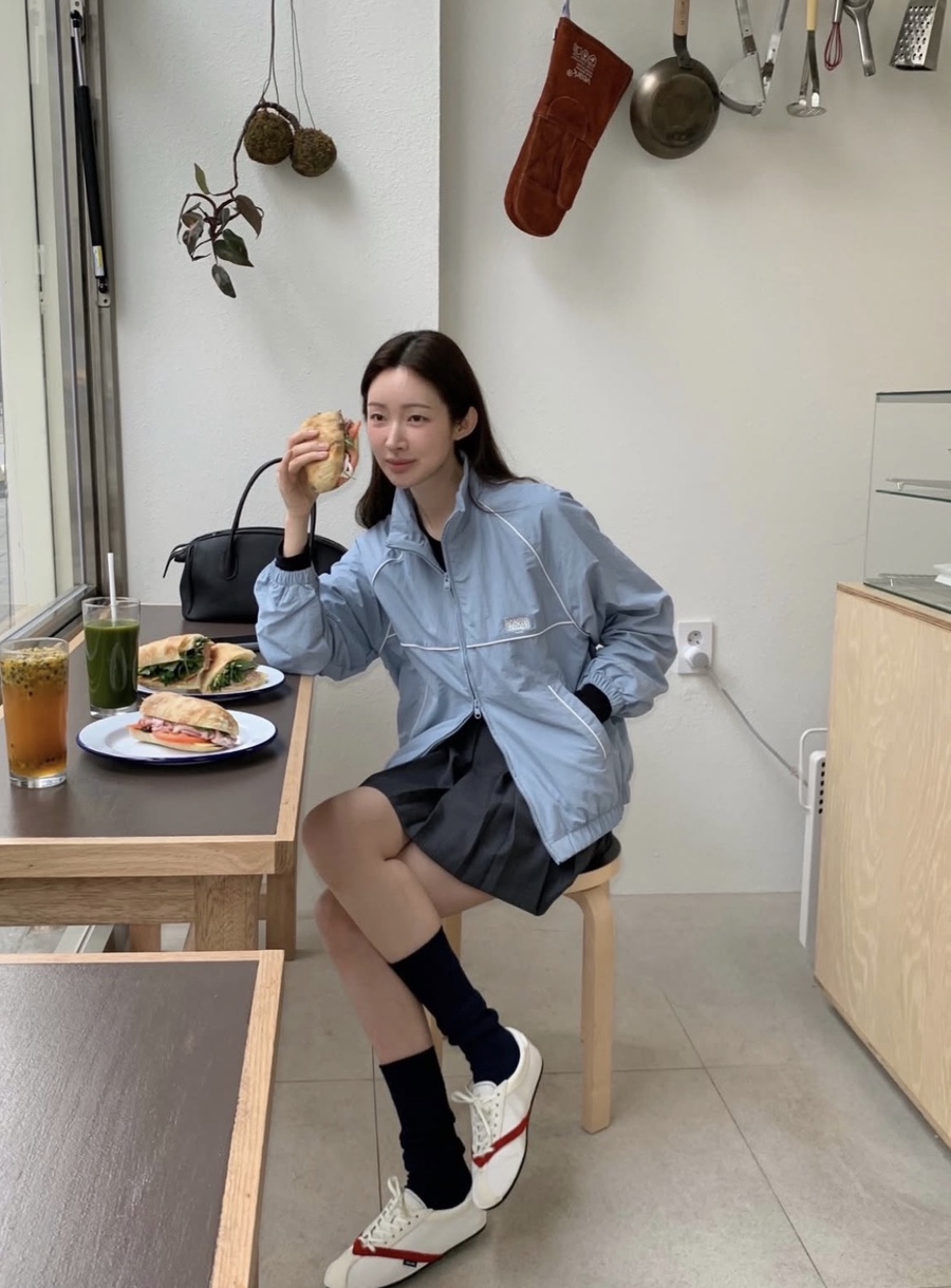 Cha Jung-won Instagram, Marithé François Girbaud
