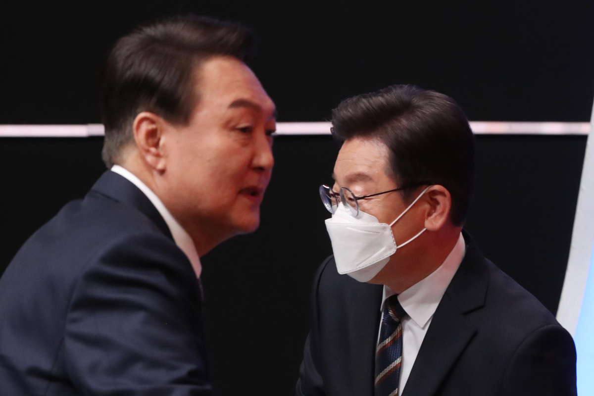 李 대통령, 尹과 달랐다...의외의 행동