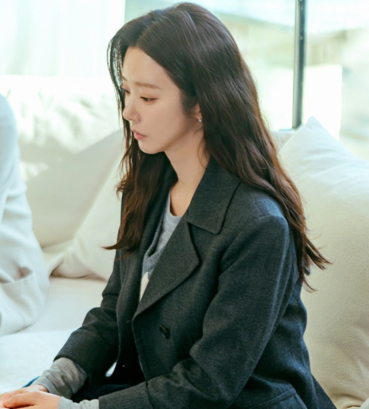 Yoon Bom’s Courageous Confrontation: Will She Face Her Past in ‘Spring Fever’?