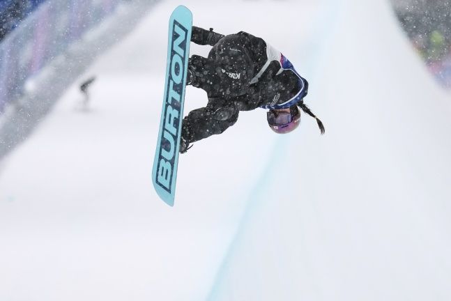 최가온 금메달. ⓒ AP=뉴시스