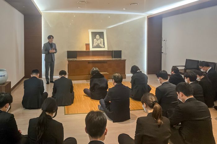 신영자 롯데재단 의장 위로예배.ⓒ롯데재단