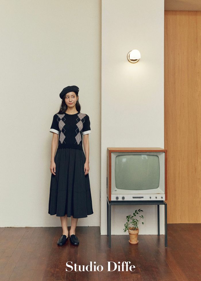 GS샵 데일리 캐주얼 브랜드 ‘스튜디오 디페’ 아가일 니트 원피스.ⓒGS샵