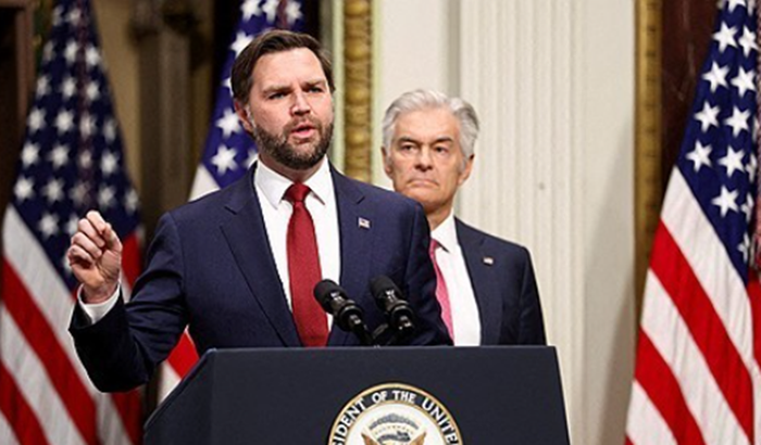 JD 밴스 미국 부통령이 26일(현지시간) 워싱턴DC에서 기자회견을 하고 있다. ⓒAP/연합뉴스