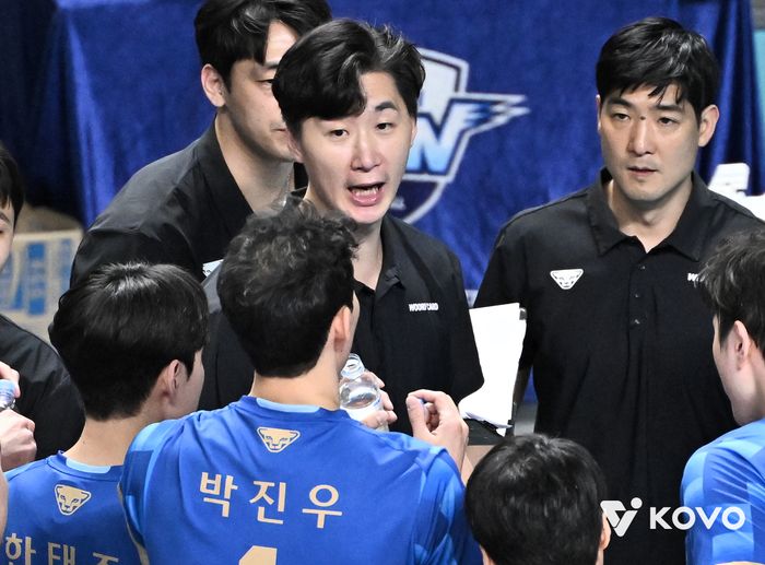 파죽의 5연승을 내달린 우리카드. ⓒ 한국배구연맹