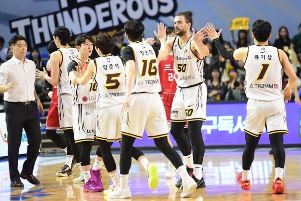 3연승을 내달린 LG. ⓒ KBL