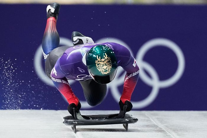 코르티나 트랙에서 연습 주행에 나서고 있는 정승기. ⓒ AP=뉴시스