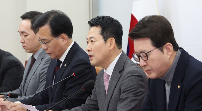 송언석 국민의힘 원내대표가 9일 오후 국회에서 열린 의원총회에서 발언을 하고 있다. ⓒ뉴시스