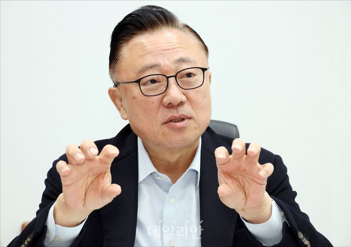 고동진 국민의힘 의원이 2일 오전 서울 여의도 국회 의원회관에서 데일리안과 인터뷰를 하고 있다. ⓒ데일리안 홍금표 기자