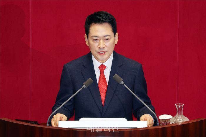 장동혁 국민의힘 대표가 지난 4일 오전 국회 본청에서 열린 국회 본회의에서 교섭단체 대표연설을 하고 있다. ⓒ데일리안 홍금표 기자