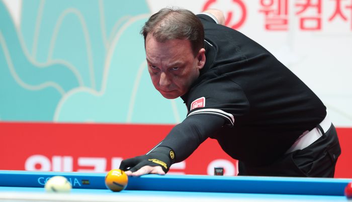 2025-2026 PBA TOUR 웰컴저축은행 PBA 챔피언십이 준결승 제1경기가 2일 오후 경기도 고양 킨텍스 PBA 스타디움에서 열렸다. 다니엘 산체스가 샷하고 있다. ⓒ데일리안 방규현 기자