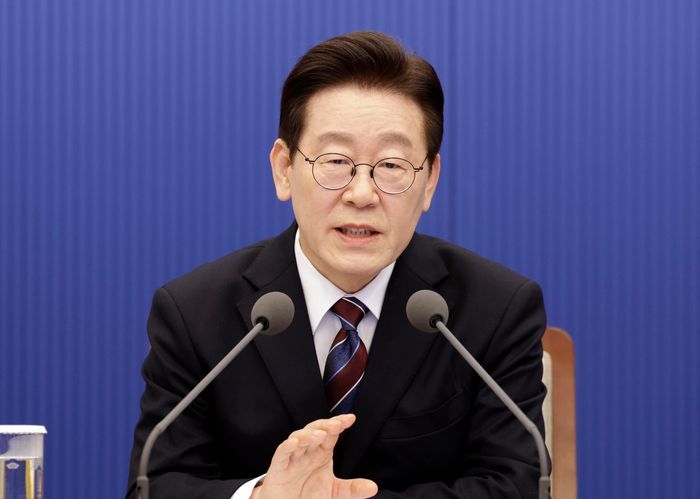 이재명 대통령이 26일 청와대에서 열린 수석보좌관회의에서 발언하고 있다. ⓒ뉴시스