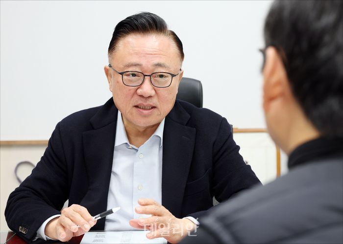 고동진 국민의힘 의원이 2일 오전 서울 여의도 국회 의원회관에서 데일리안과 인터뷰를 하고 있다. ⓒ데일리안 홍금표 기자