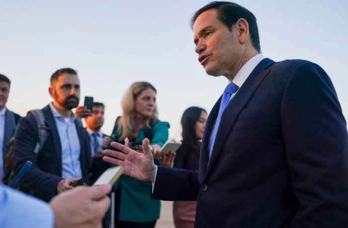 마코 루비오 미국 국무장관이 지난해 9월 16일(현지 시간) 이스라엘 텔아비브 인근 벤구리온 국제공항에서 카타르로 떠나기 전 기자회견하고 있다. ⓒAP/뉴시스