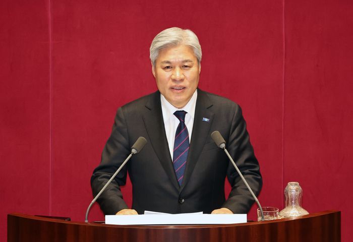 서왕진 조국혁신당 원내대표가 9일 오후 열린 국회 본회의에서 비교섭단체 대표연설을 하고 있다. ⓒ뉴시스