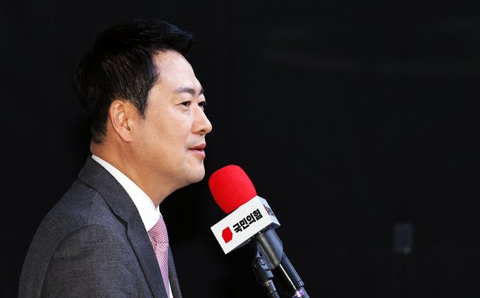 장동혁 국민의힘 대표가 지난 9일 서울 강서구 ASSA아트홀에서 열린 국민의힘 여성 정책 공모전 시상식에서 인사말을 하고 있다. ⓒ뉴시스