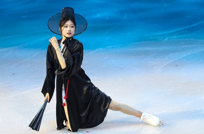 피겨스케이팅 차준환이 21일(현지시각) 이탈리아 밀라노 아이스 스케이팅 아레나에서 열린 피겨스케이팅 갈라쇼에서 연기를 펼치고 있다. ⓒ 뉴시스