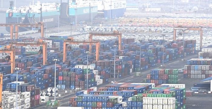 22일 경기 평택시 포승읍 평택항 야적장에 수출입 컨테이너가 쌓여 있다. ⓒ 뉴시스