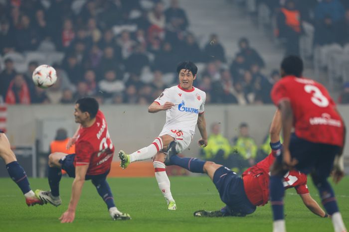 유로파리그에 나선 설영우. ⓒ AP=뉴시스