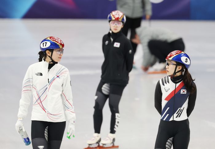 최민정(오른쪽)과 심석희. ⓒ 연합뉴스