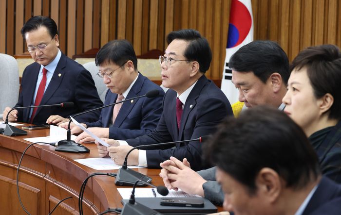 송언석 국민의힘 원내대표가 24일 오전 국회에서 열린 원내대책회의에서 발언을 하고 있다. ⓒ뉴시스