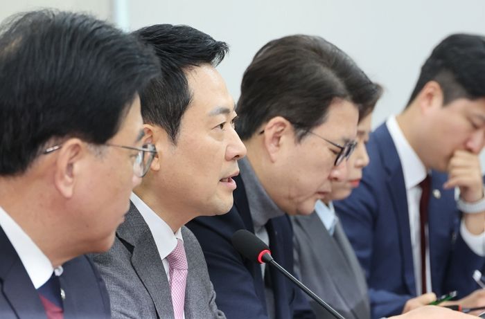 장동혁 국민의힘 대표가 9일 오전 국회에서 열린 최고위원회의에서 발언을 하고 있다. ⓒ뉴시스