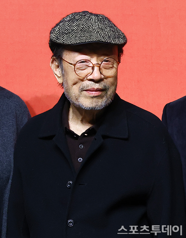 Discover the Magic of Theater: Shin Gu’s Role in ‘French Safe’ Revealed!