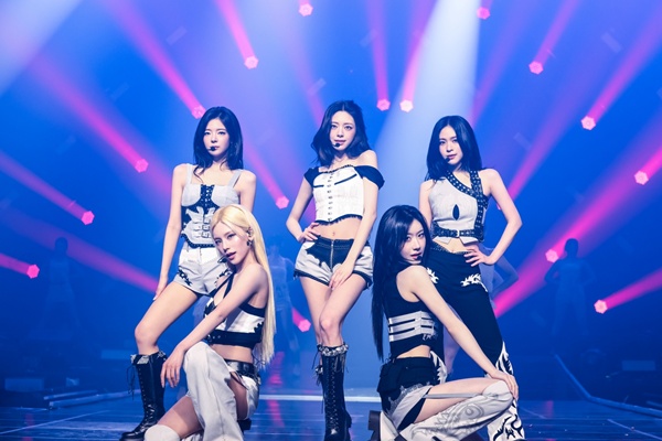 引用：JYPエンターテインメント