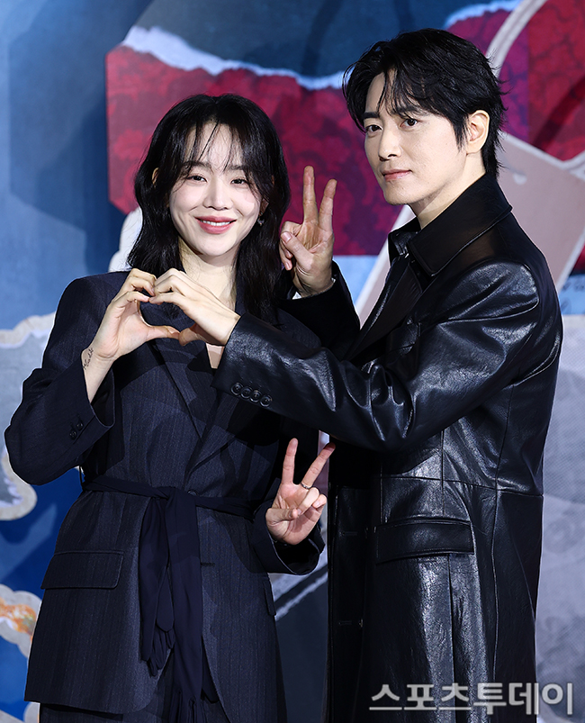 What Makes ‘Lady Dua’ a Must-Watch? Insights from Shin Hye-sun and Lee Jun-hyuk