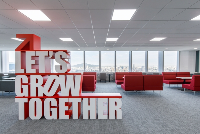 에이피알은 지난해 누적 사회공헌 금액 57억원을 기록했다고 19일 밝혔다.