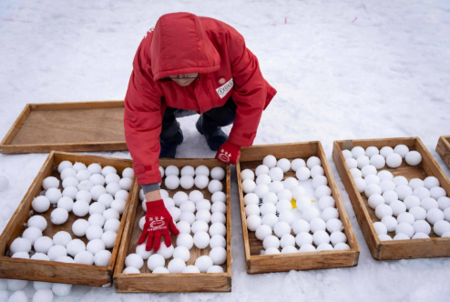 일본 홋카이도 북부에서 시작된 눈싸움 경기 '유키가센'이 올림픽 정식 종목 채택을 목표로 도전에 나섰다. 사진=재팬타임스