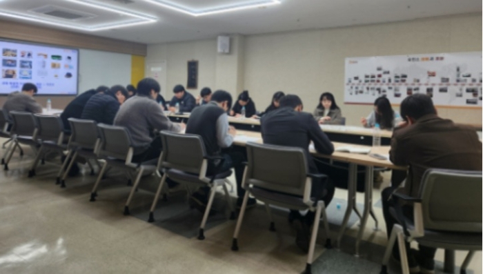 오킨스전자는 사내애서 트리즈씽킹 온라인 강의를 함께 진행했다.