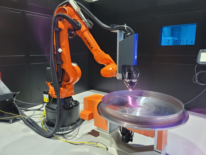 SMR 소부장 제작을 위한 3D프린팅 활용 시연. 사진출처:한국재료연구원