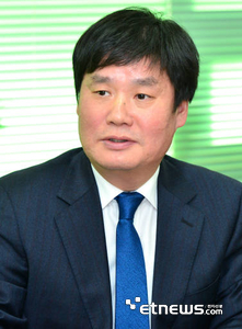 이진호 전자신문 논설실장.