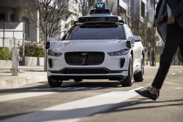 引用：Waymo