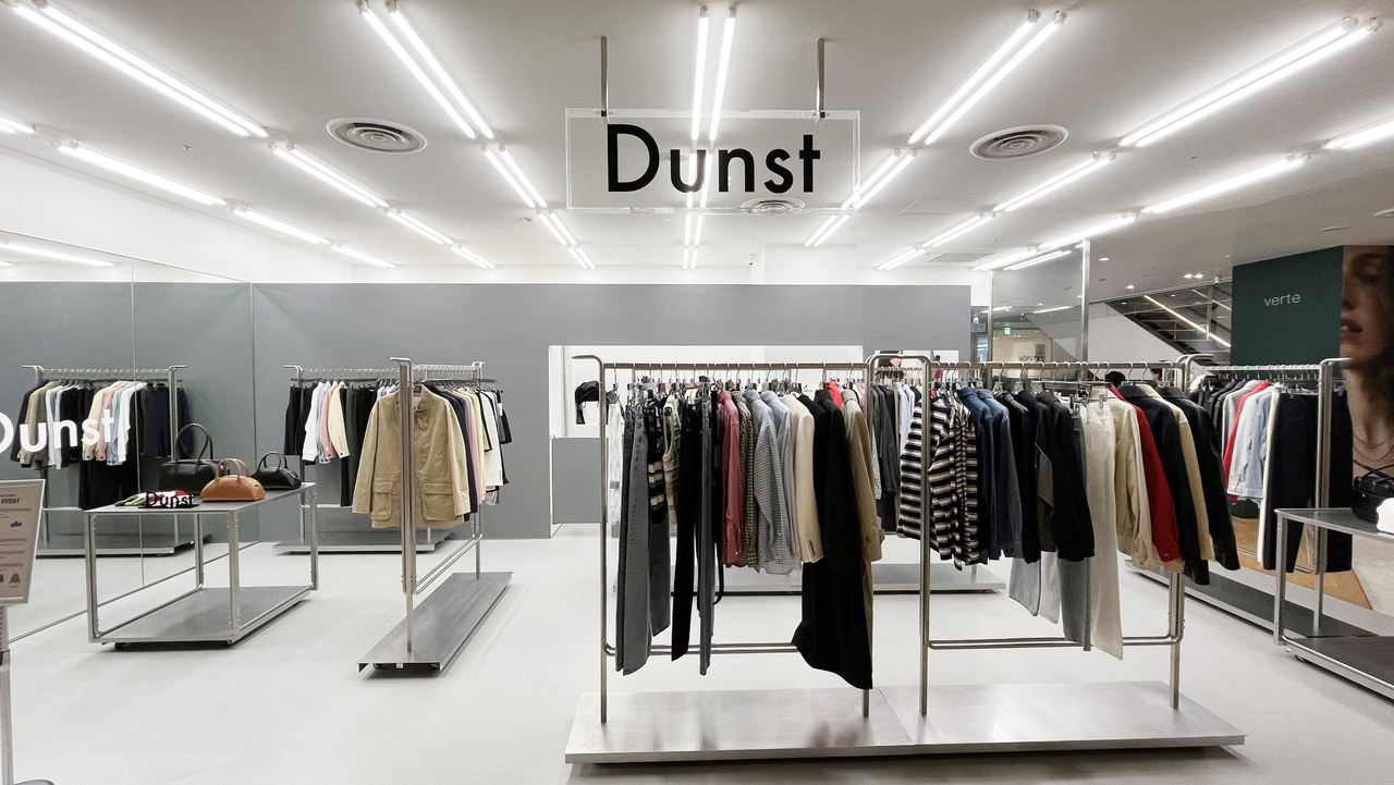 Dunst’s Tokyo Pop-Up: A Must-See for Minimalist Fashion Lovers in 2023!
