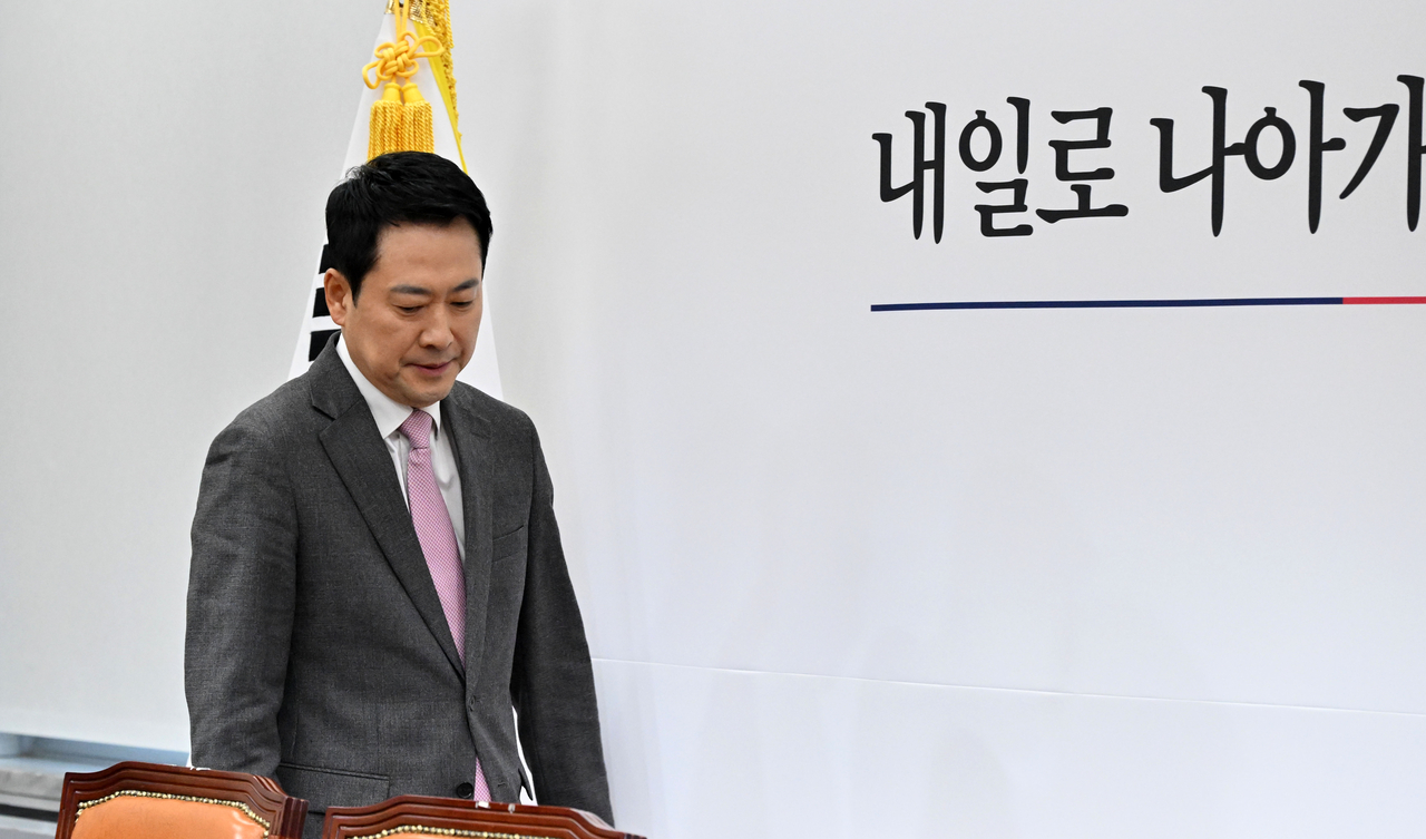 Jang Dong-hyuk’s Stance on Controversial Issues: What Does It Mean for the Future of the People Power Party?
