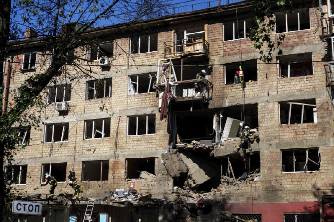 Russia’s Military Losses: Are They Really Over 325,000? A Deep Dive into Ukraine’s Claims
