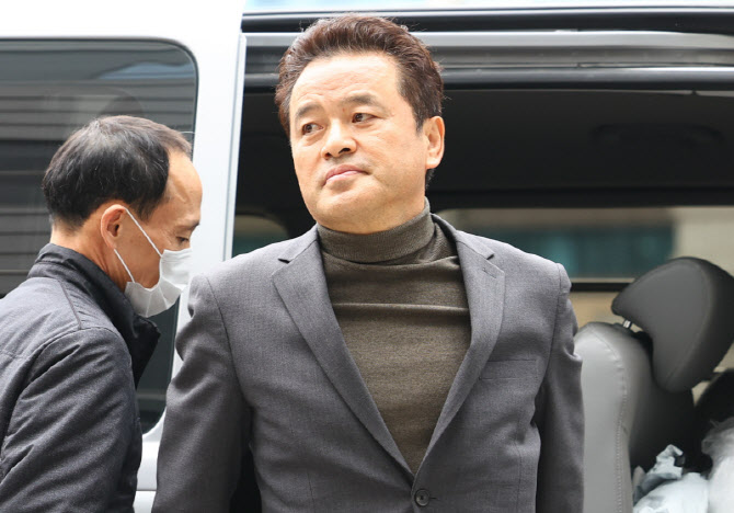 Ex-Democratic Lawmaker Lim Jong-seong Sentenced to 2 Years for $1 Million Bribery Scandal