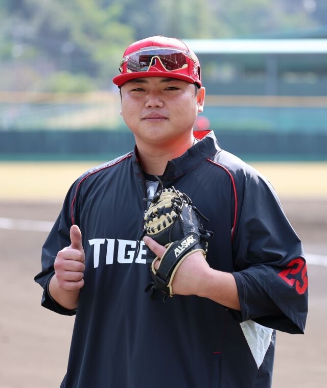KIA Tigers’ Fishing Expedition: What Happened on Their Day Off in Amami Oshima?