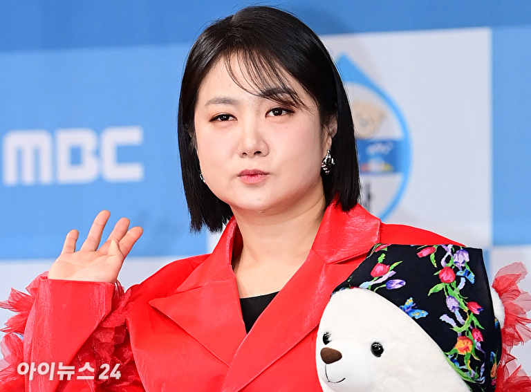 Explosive Legal Drama: Park Na-rae vs. Former Manager – Who Will Prevail?