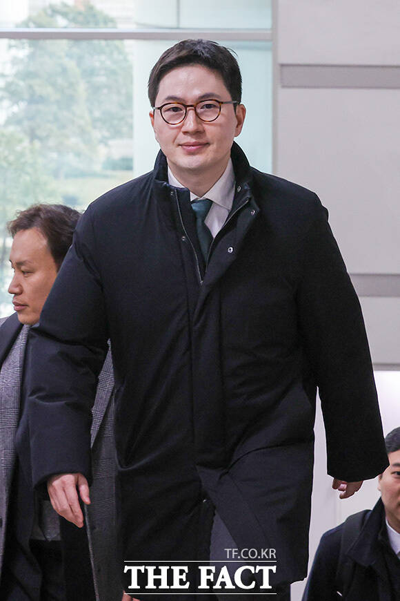 &nbsp; Song Ho-young