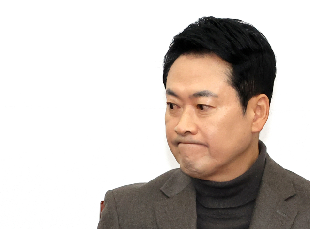 

<figure>” /><figcaption>
<figure></figcaption></figure>
</div>
</div>
		</article>
		<!-- 기사뷰 뉴스 하단 AD -->
		<article class=