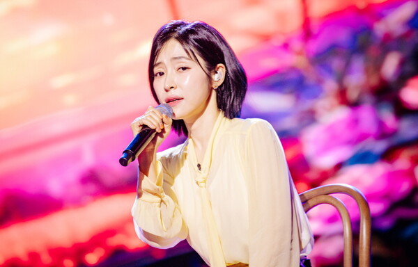 &nbsp;   \'Current King of Singers 3\' Kang Hye-yeon vs. Hong Ja: Underdogs Aim for Comeback Victory / Photo by CREA Studio