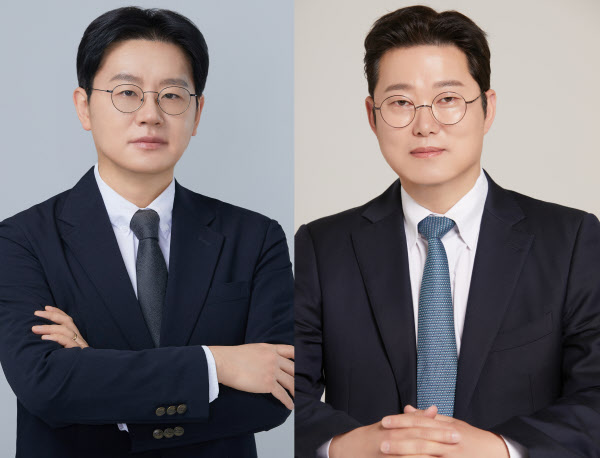 [땅집고] 제네시스박(박민수) 더스마트컴퍼니 대표(좌)와 김학렬 스마트튜브 부동산조사연구소장.