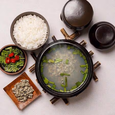 재첩국 한상. /정성드리