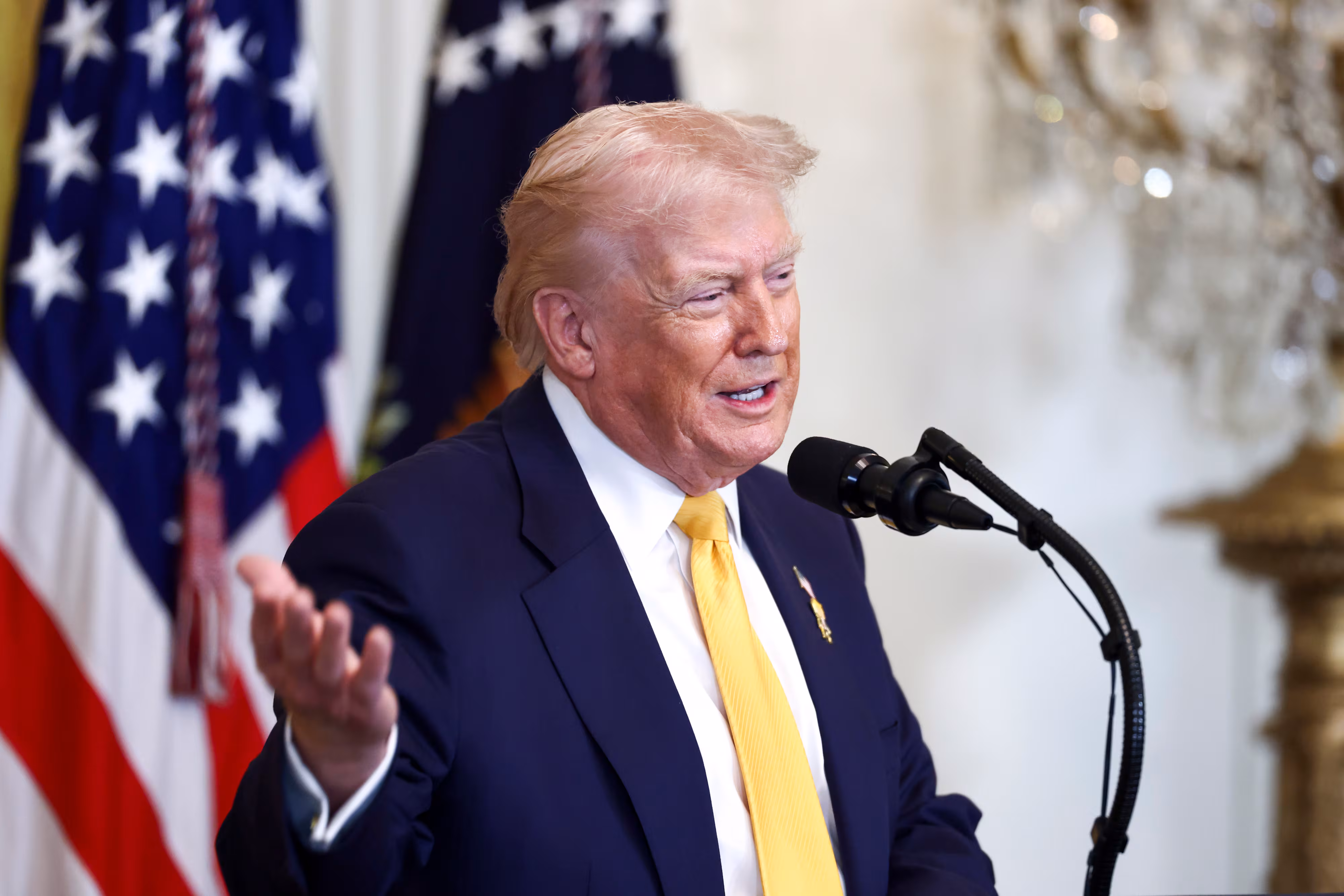 도널드 트럼프 대통령이 2026년 2월 18일 수요일 워싱턴 DC 백악관 이스트룸에서 열린 흑인 역사의 달 리셉션에서 연설하고 있다. /연합뉴스